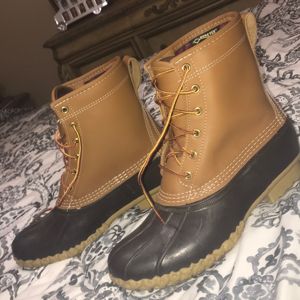 L.L. Bean Boots 8” w/ Gore-Tex & Thinsulate Size 7 - Picture 2 of 4